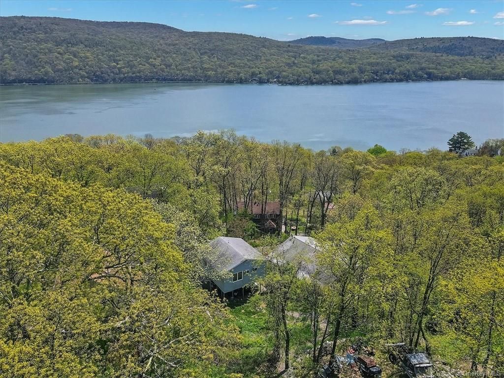 186 Brook Trail, Greenwood Lake, NY 10925 Main Photo