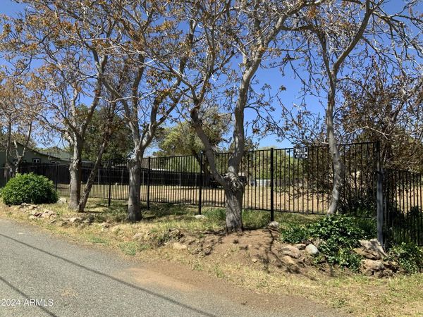 22422 S CHERRY Lane, Unit 18, Yarnell, AZ 85362
