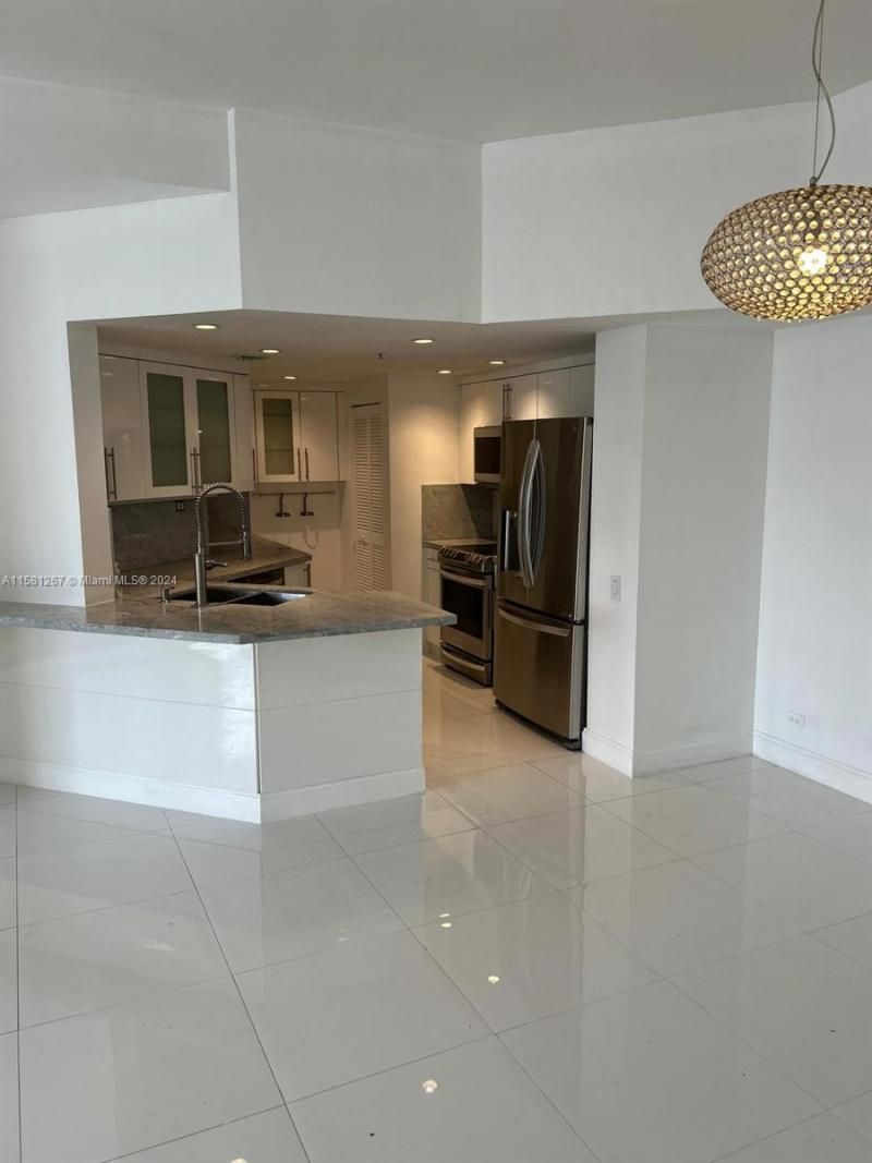 701 Brickell Key Blvd, Unit 202, Miami, FL 33131 Photo