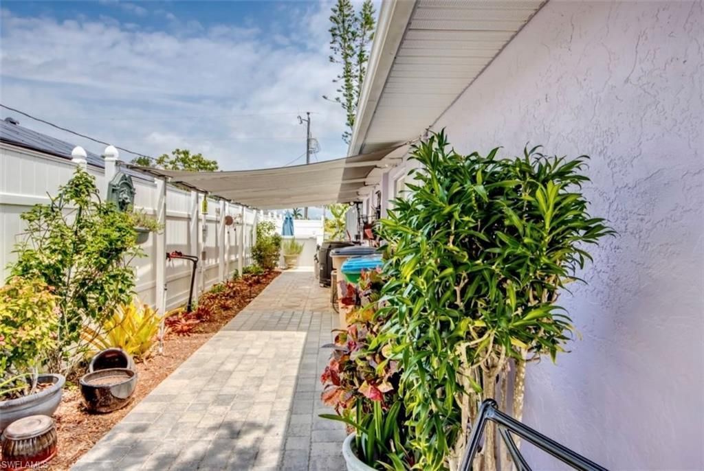 539 W Archer Pkwy, Cape Coral, FL 33904 Photo