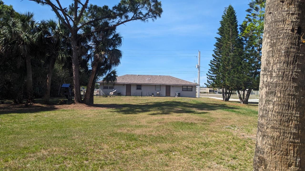 809 E Weatherbee Road, Fort Pierce, FL 34982 Photo