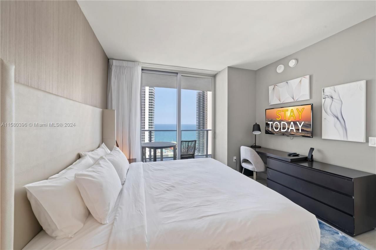 Please Call For Address, Unit R2207, Hollywood, FL 33019 Photo