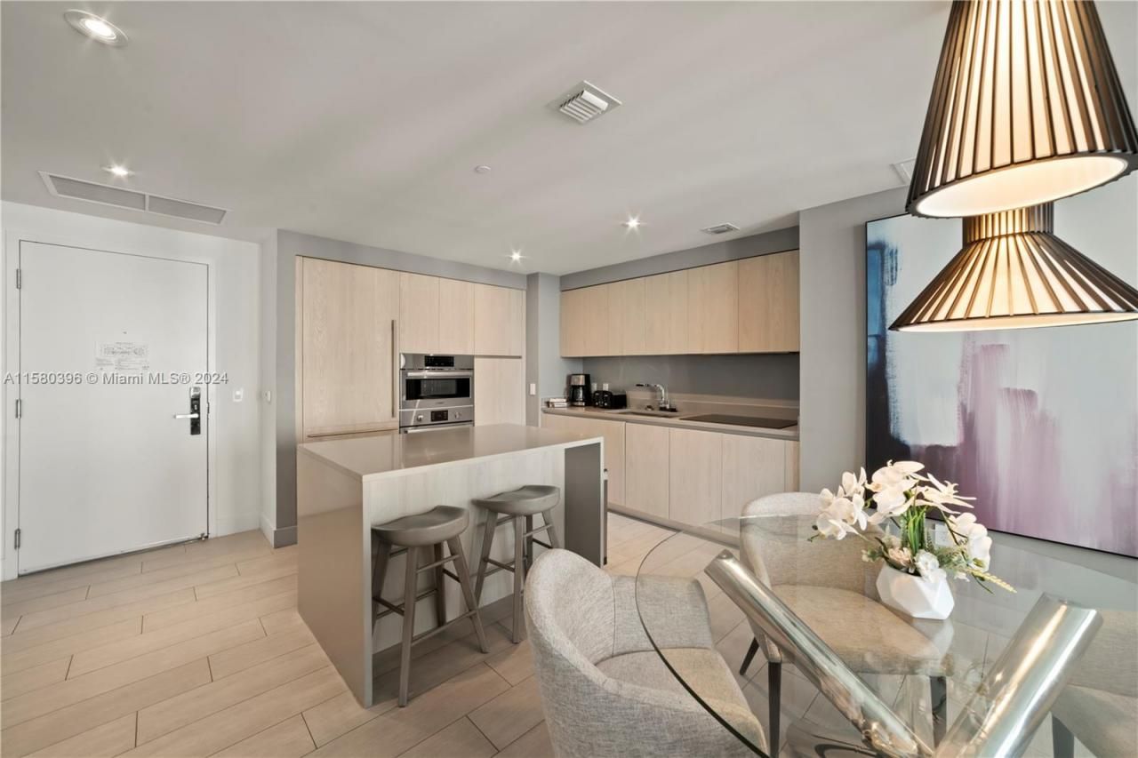 Please Call For Address, Unit R2207, Hollywood, FL 33019 Photo