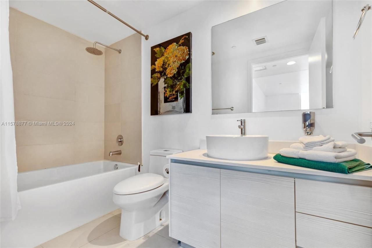 2600 E Hallandale Beach Blvd, Unit T3302, Hallandale Beach, FL 33009 Photo