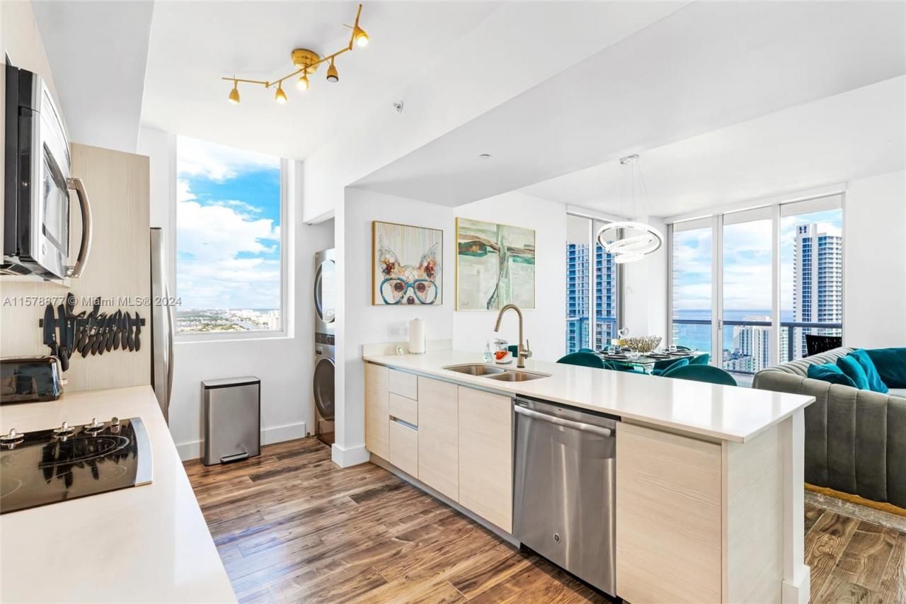 2600 E Hallandale Beach Blvd, Unit T3302, Hallandale Beach, FL 33009 Photo
