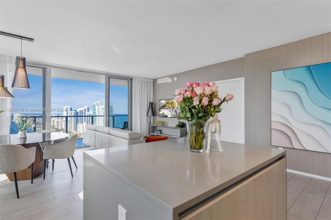 4010 S Ocean Dr, Unit R3002, Hollywood, FL 33019 Photo