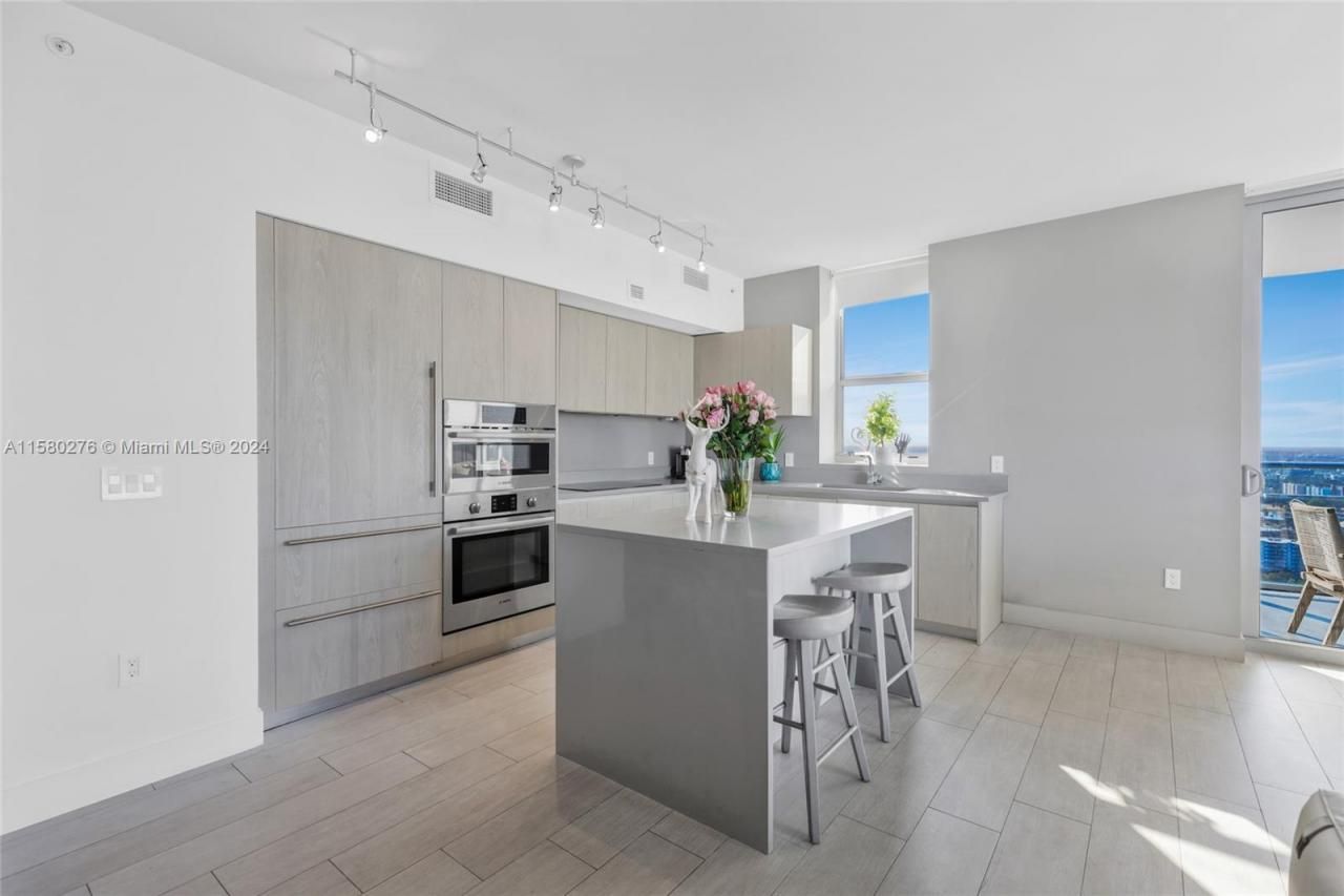 4010 S Ocean Dr, Unit R3002, Hollywood, FL 33019 Photo