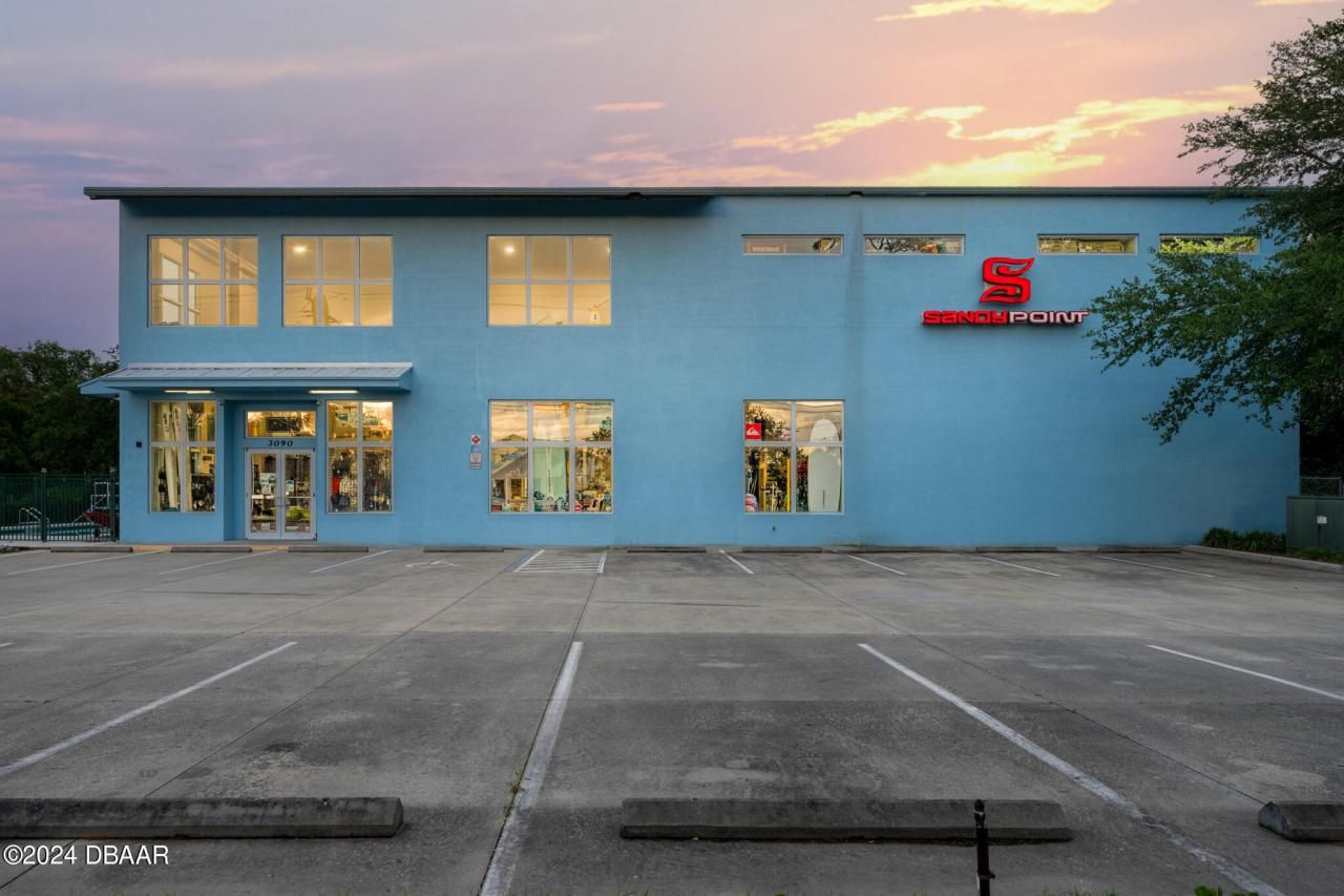 3090 S Ridgewood Avenue, South Daytona, FL 32119 Photo