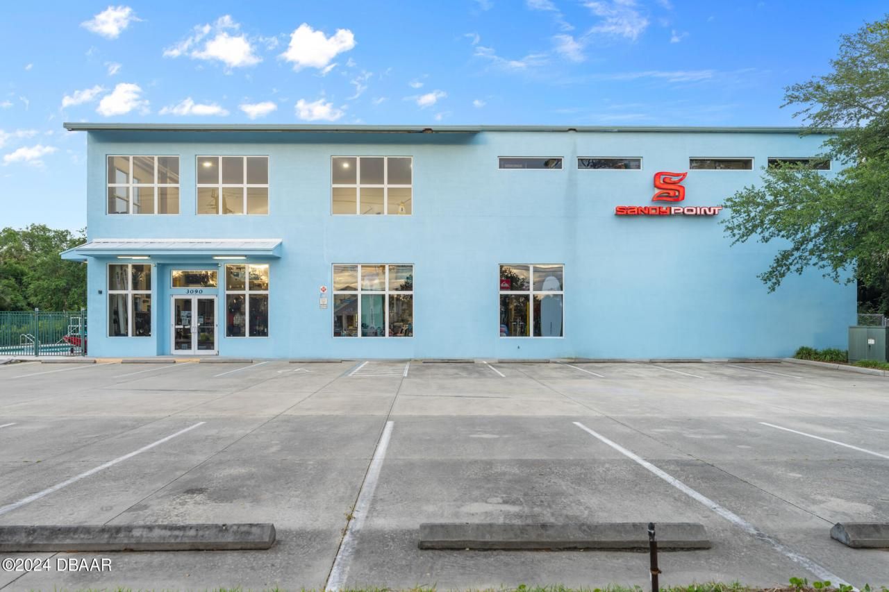 3090 S Ridgewood Avenue, South Daytona, FL 32119 Photo