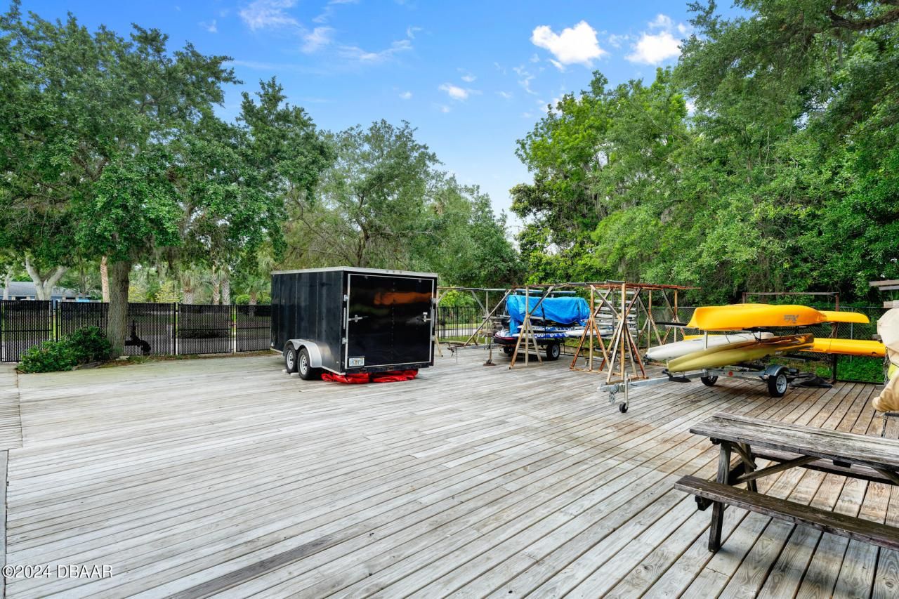 3090 S Ridgewood Avenue, South Daytona, FL 32119 Photo