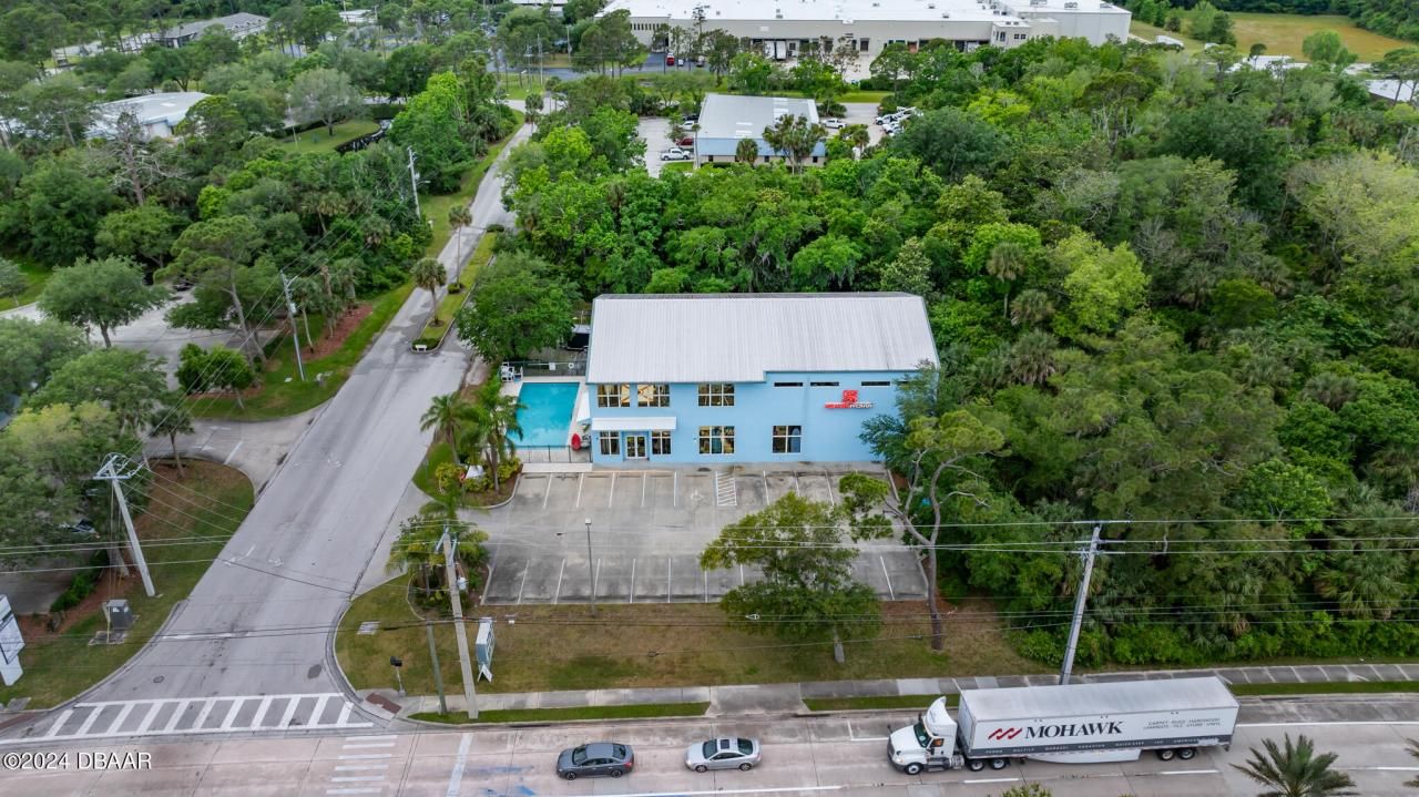 3090 S Ridgewood Avenue, South Daytona, FL 32119 Photo