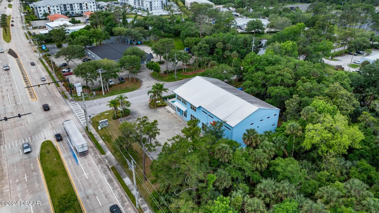 3090 S Ridgewood Avenue, South Daytona, FL 32119 Photo