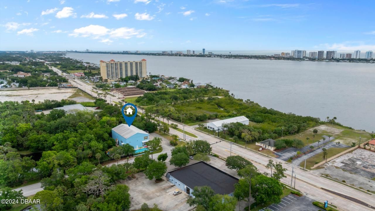 3090 S Ridgewood Avenue, South Daytona, FL 32119 Photo