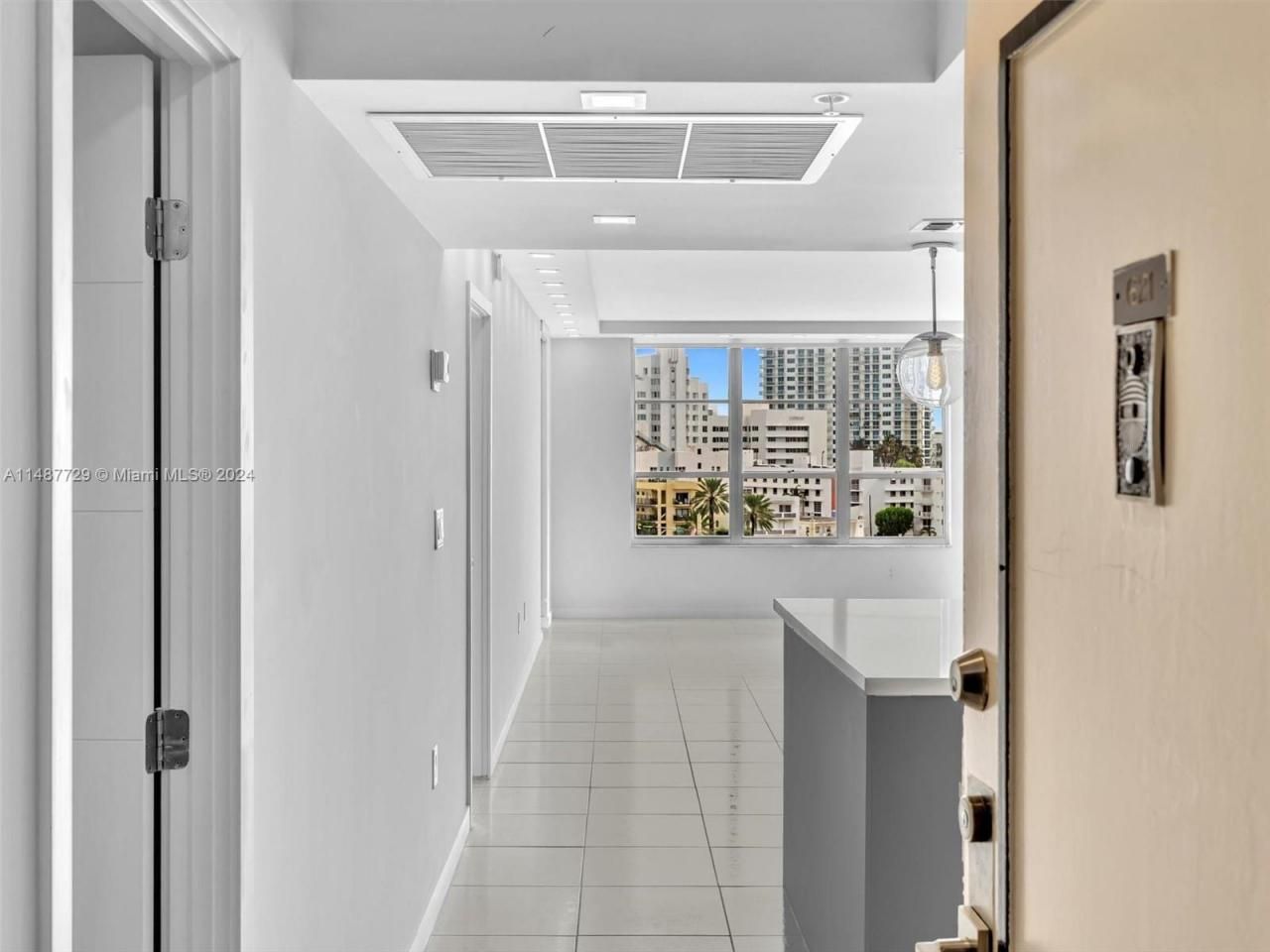 4101 Pine Tree Dr, Unit 621,620, Miami Beach, FL 33140 Photo