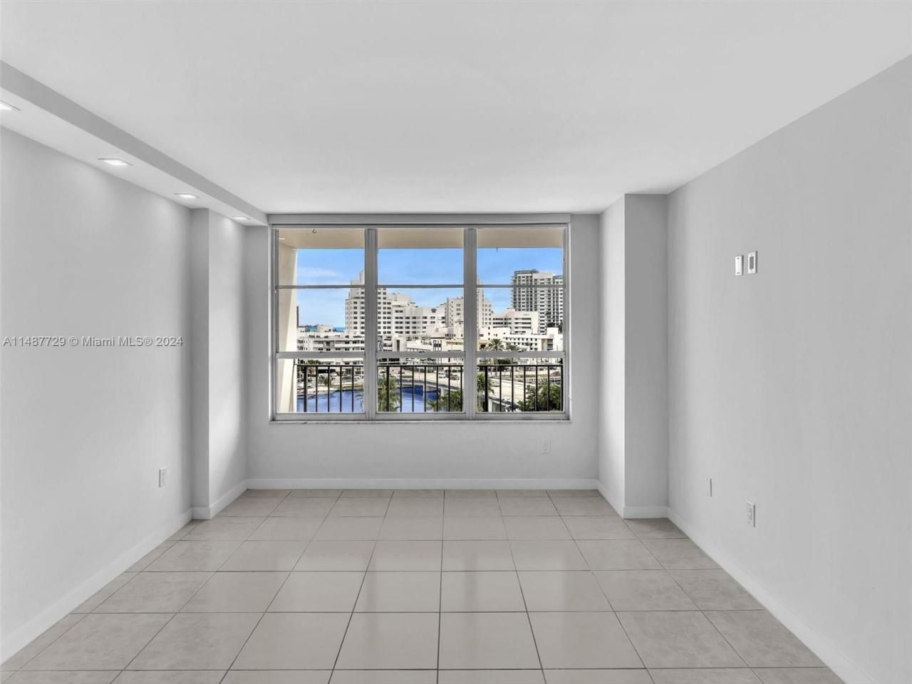 4101 Pine Tree Dr, Unit 621,620, Miami Beach, FL 33140 Photo