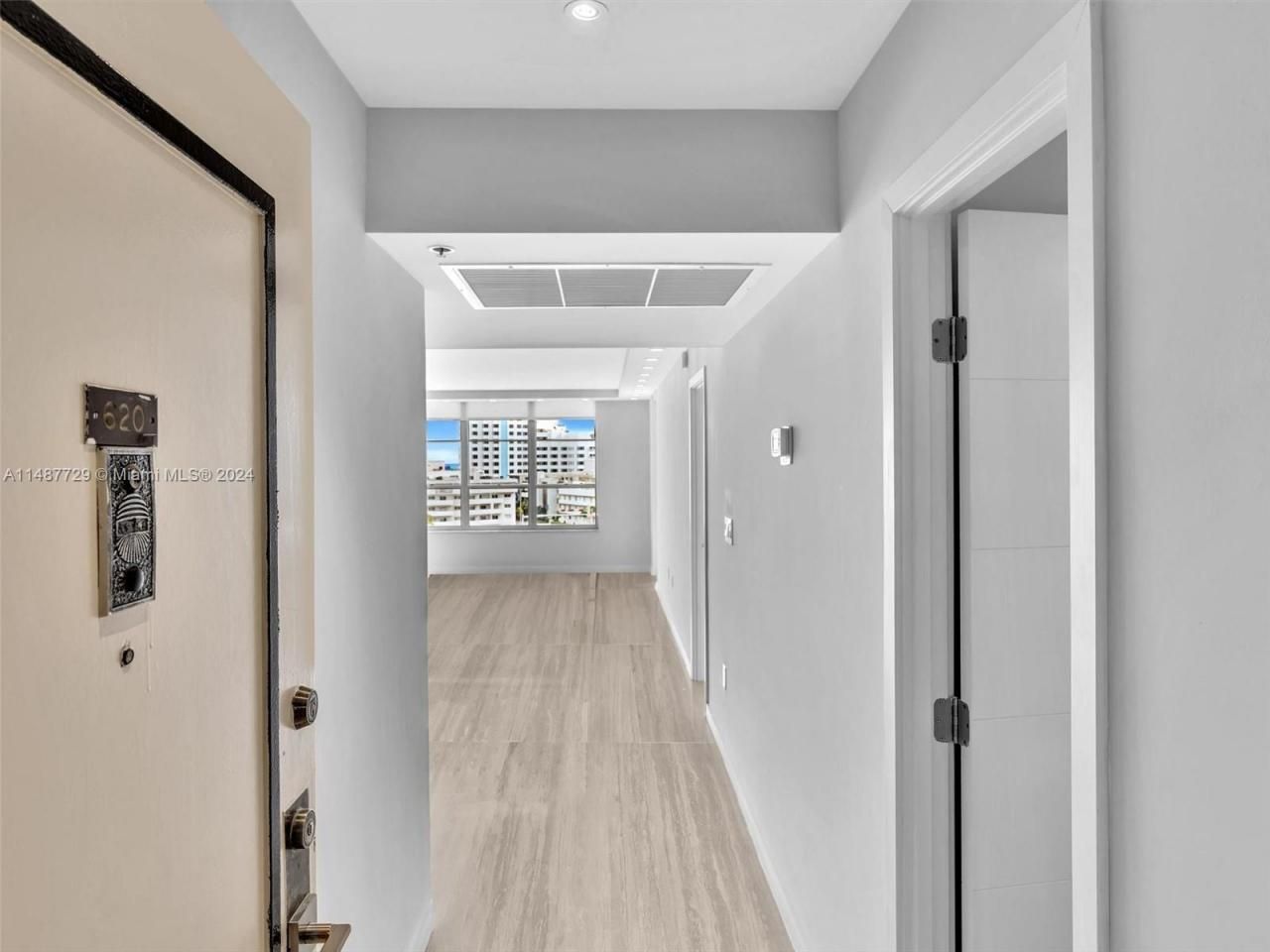 4101 Pine Tree Dr, Unit 621,620, Miami Beach, FL 33140 Photo