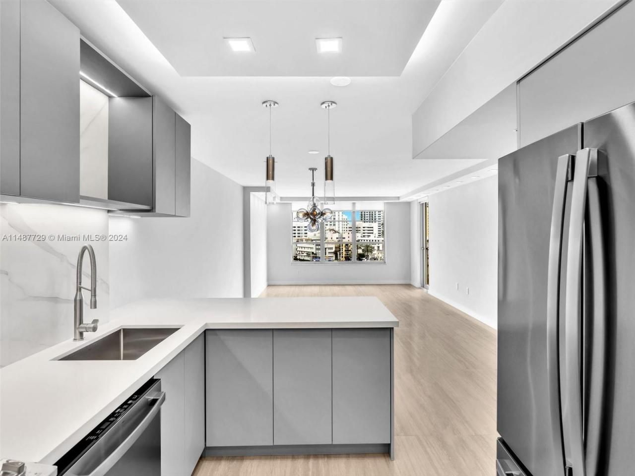 4101 Pine Tree Dr, Unit 621,620, Miami Beach, FL 33140 Photo