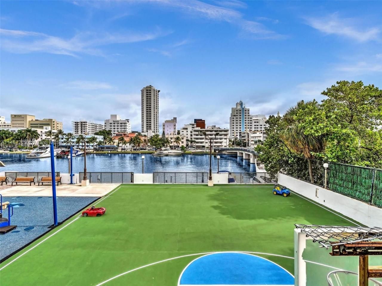 4101 Pine Tree Dr, Unit 621,620, Miami Beach, FL 33140 Photo