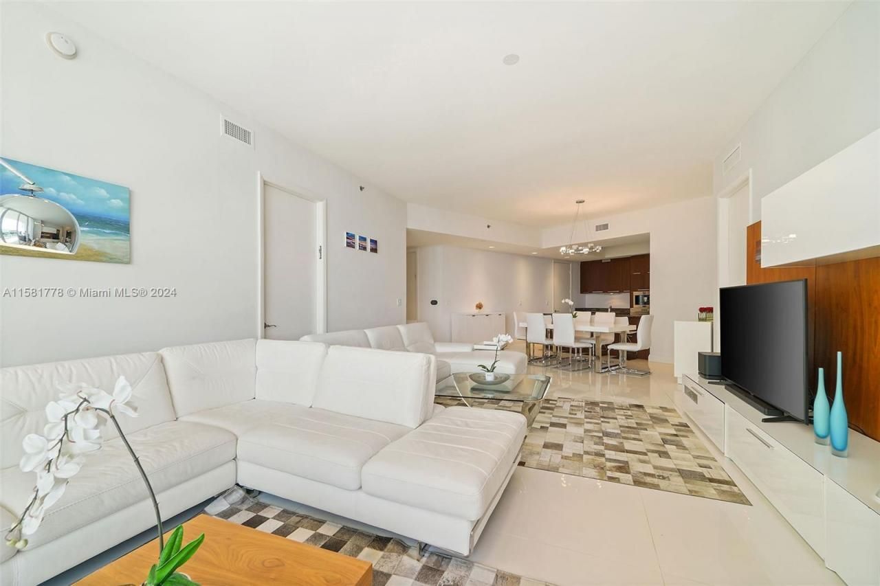 Please Call For Address, Unit 507, Sunny Isles Beach, FL 33160 Photo