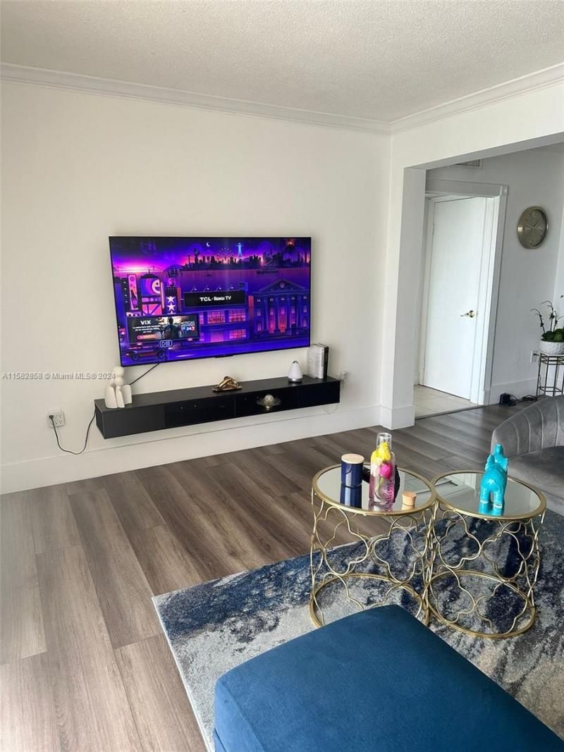 400 Kings Point Dr, Unit 1208, Sunny Isles Beach, FL 33160 Photo