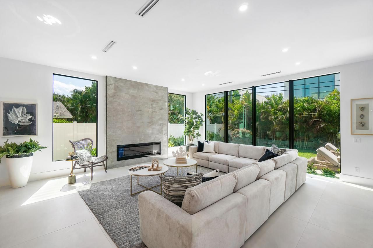 444 NE 5th Street, Boca Raton, FL 33432 Photo