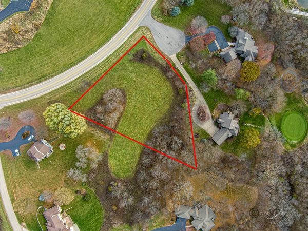 1 Fawn Lane, Galena, IL 61036