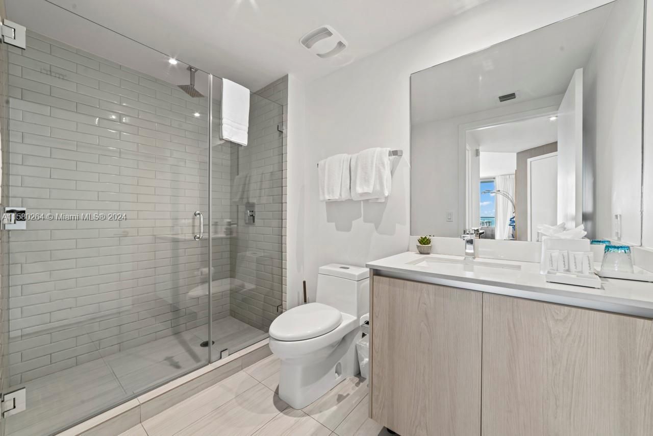 4010 S Ocean Dr, Unit R3001, Hollywood, FL 33019 Photo