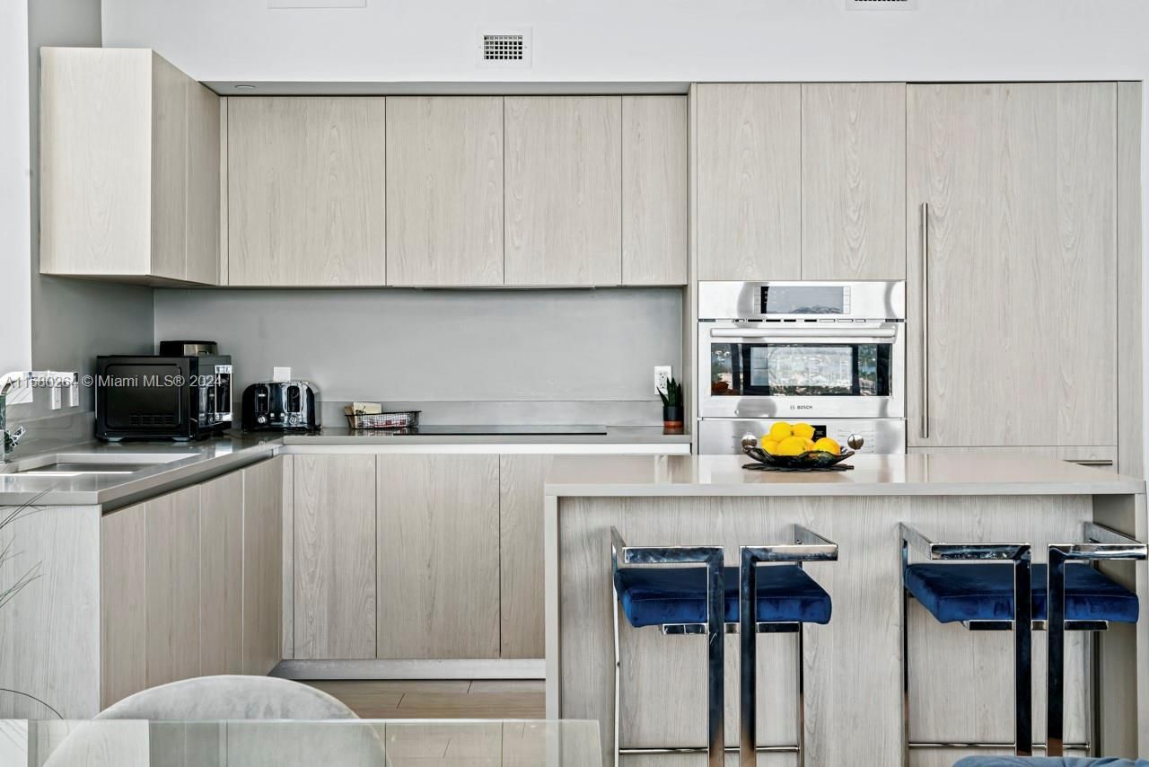 4010 S Ocean Dr, Unit R3001, Hollywood, FL 33019 Photo