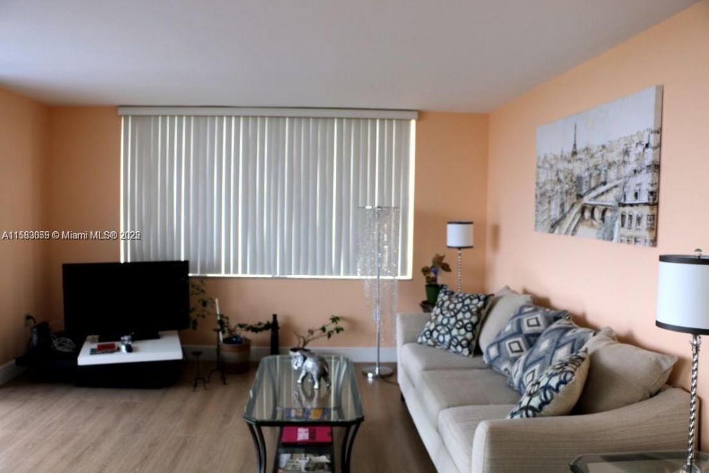 2780 NE 183rd St, Unit 1701, Aventura, FL 33160 Photo