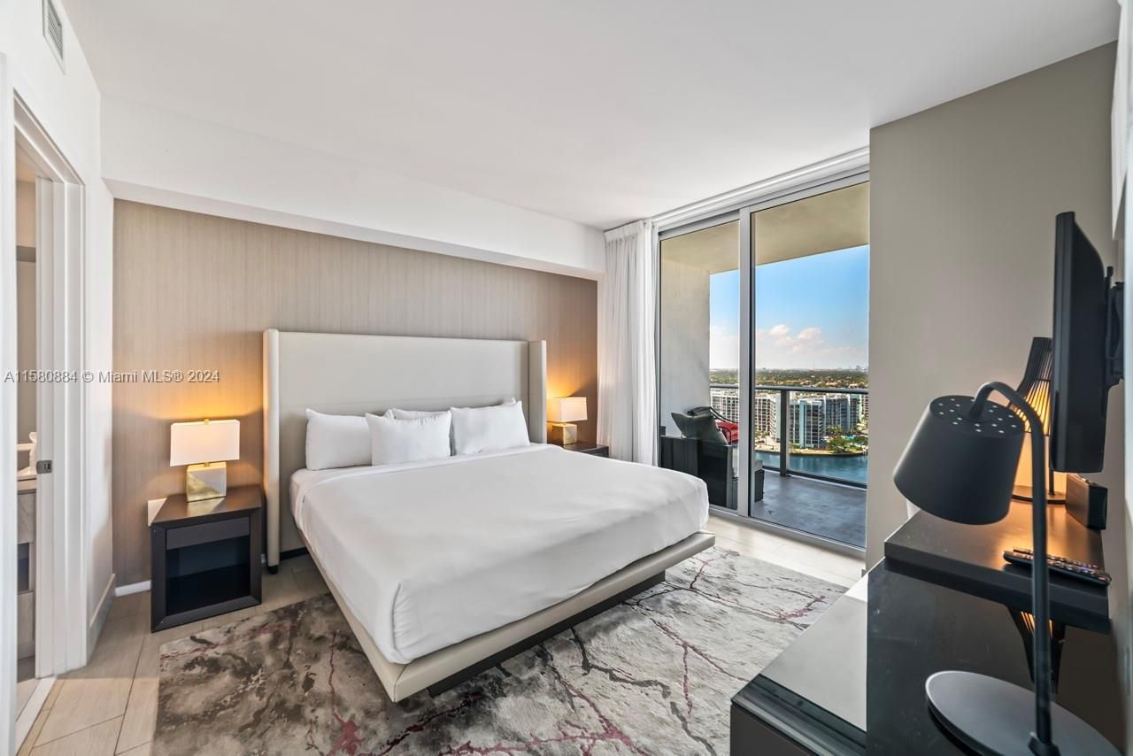 4010 S Ocean Dr, Unit R1601, Hollywood, FL 33019 Photo