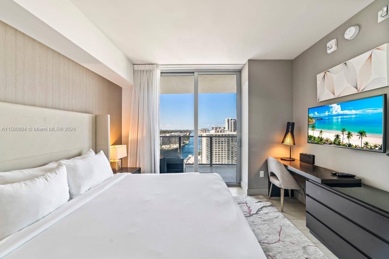 4010 S Ocean Dr, Unit R1601, Hollywood, FL 33019 Photo