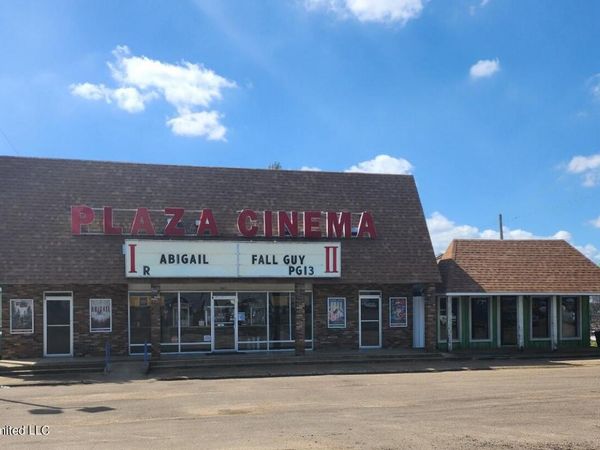 1405 Plaza Drive, Yazoo City, MS 39194