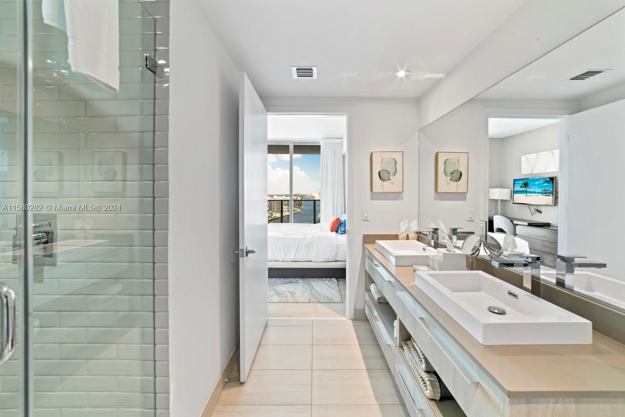 4010 S Ocean Dr, Unit R1102, Hollywood, FL 33019 Photo