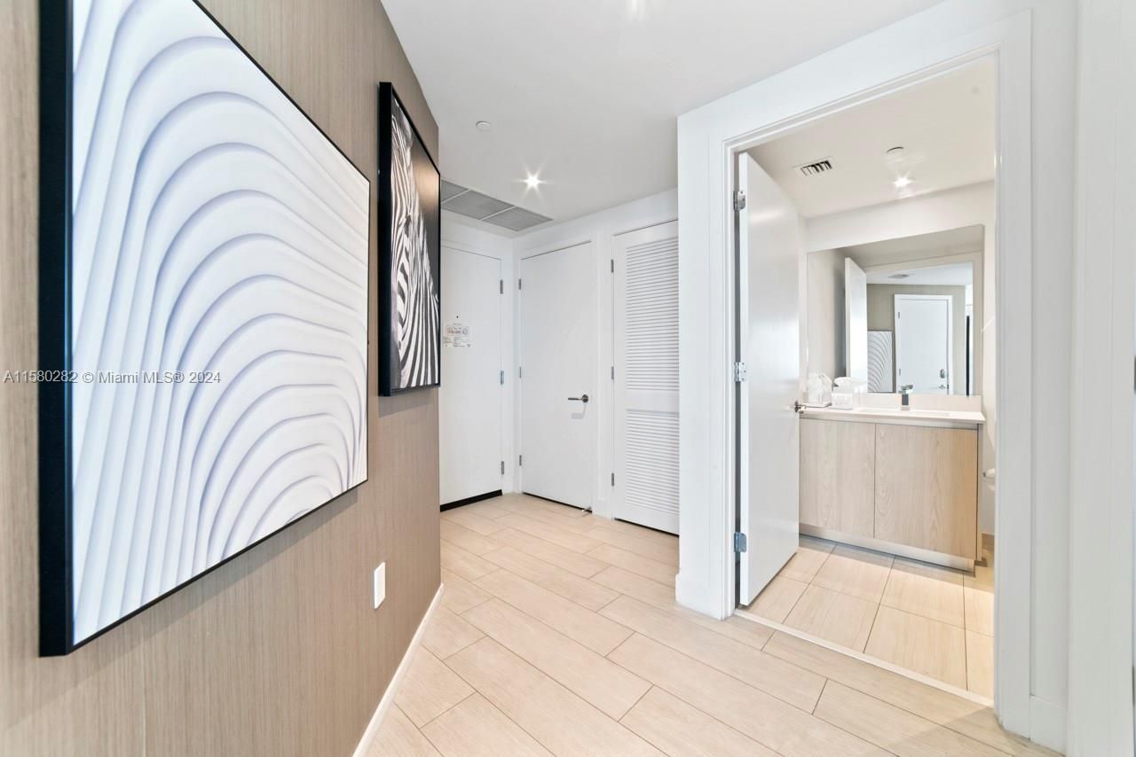 4010 S Ocean Dr, Unit R1102, Hollywood, FL 33019 Photo