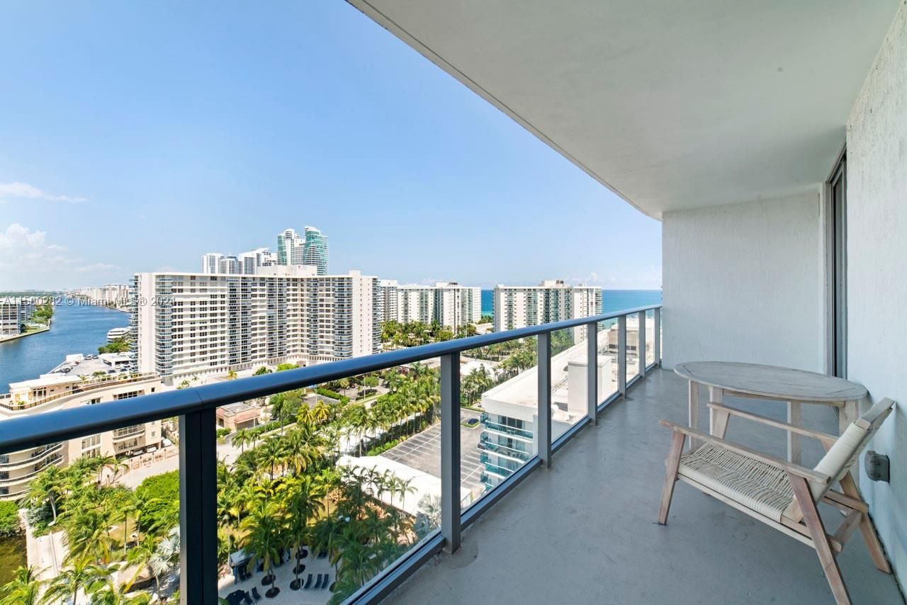 4010 S Ocean Dr, Unit R1102, Hollywood, FL 33019 Photo