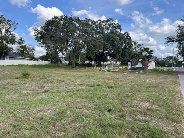 7502 N 40TH STREET, TAMPA, FL 33604