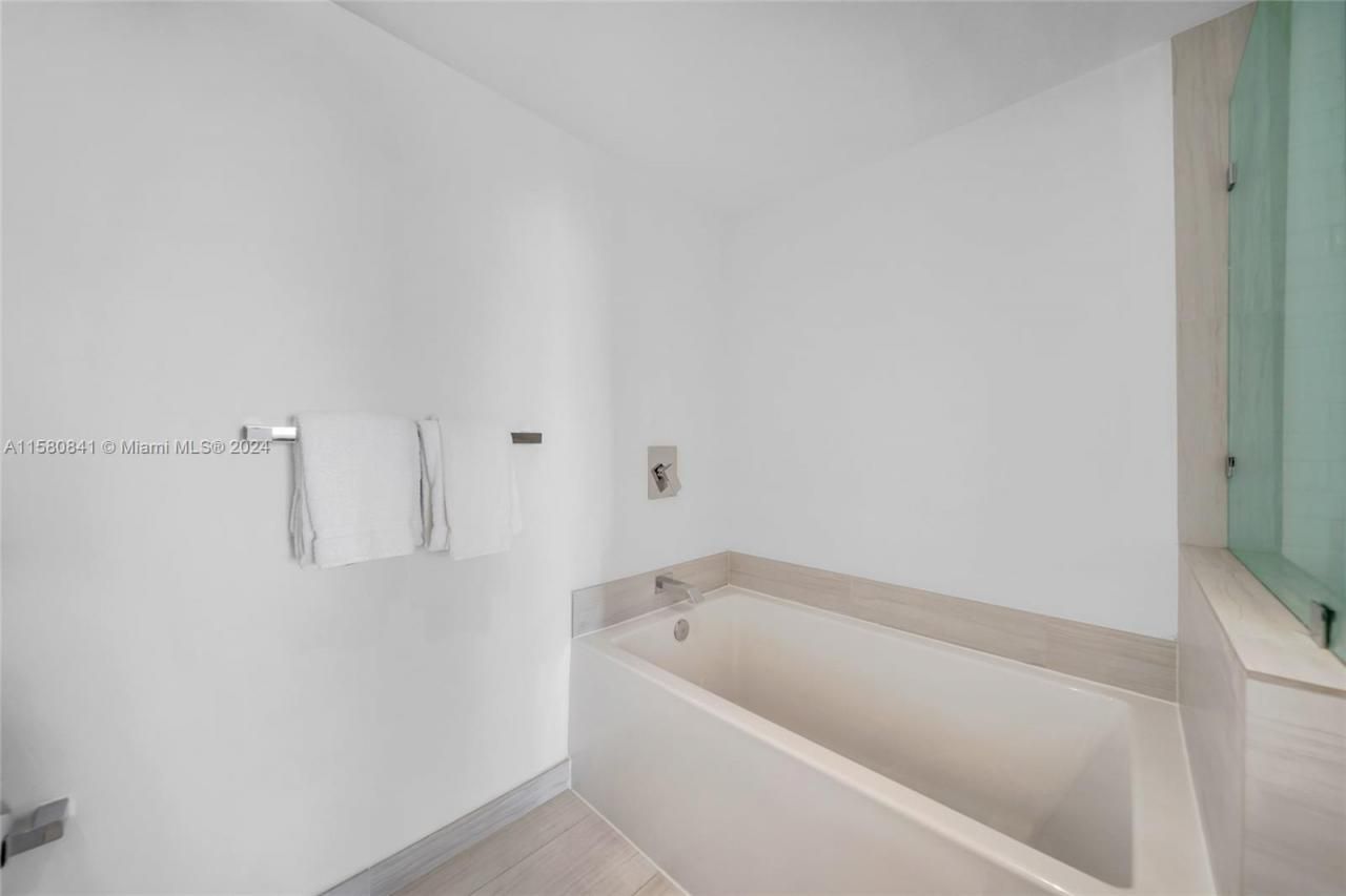 4010 S Ocean Dr, Unit R2305, Hollywood, FL 33019 Photo