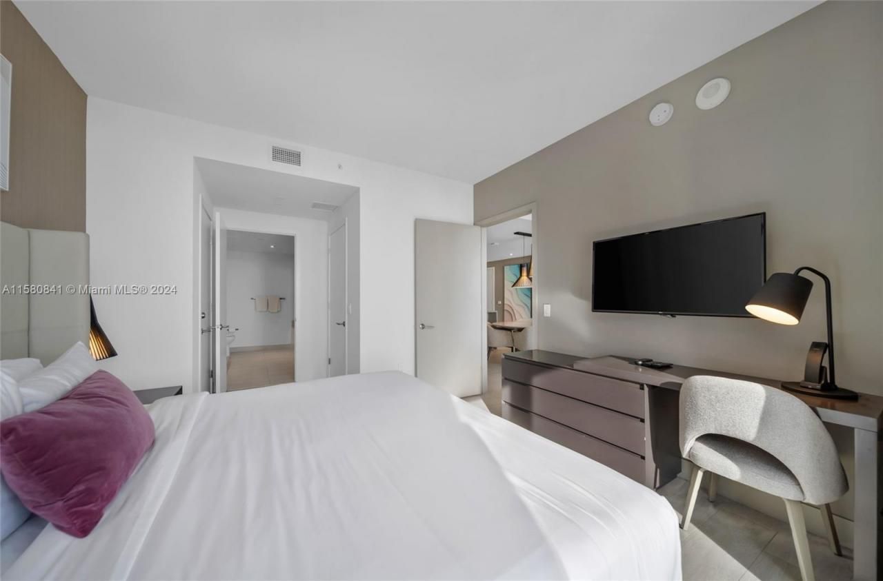 4010 S Ocean Dr, Unit R2305, Hollywood, FL 33019 Photo