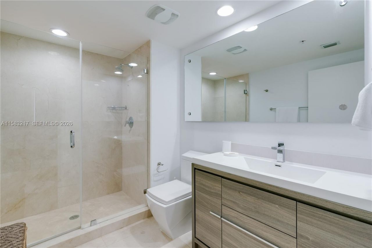 18800 NE 29th Ave, Unit 520, Aventura, FL 33180 Photo