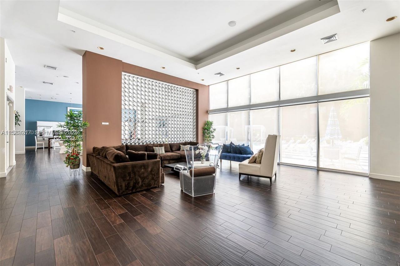 18800 NE 29th Ave, Unit 520, Aventura, FL 33180 Photo