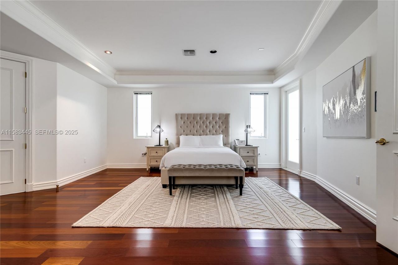 709 Idlewyld Dr, Fort Lauderdale, FL 33301 Photo