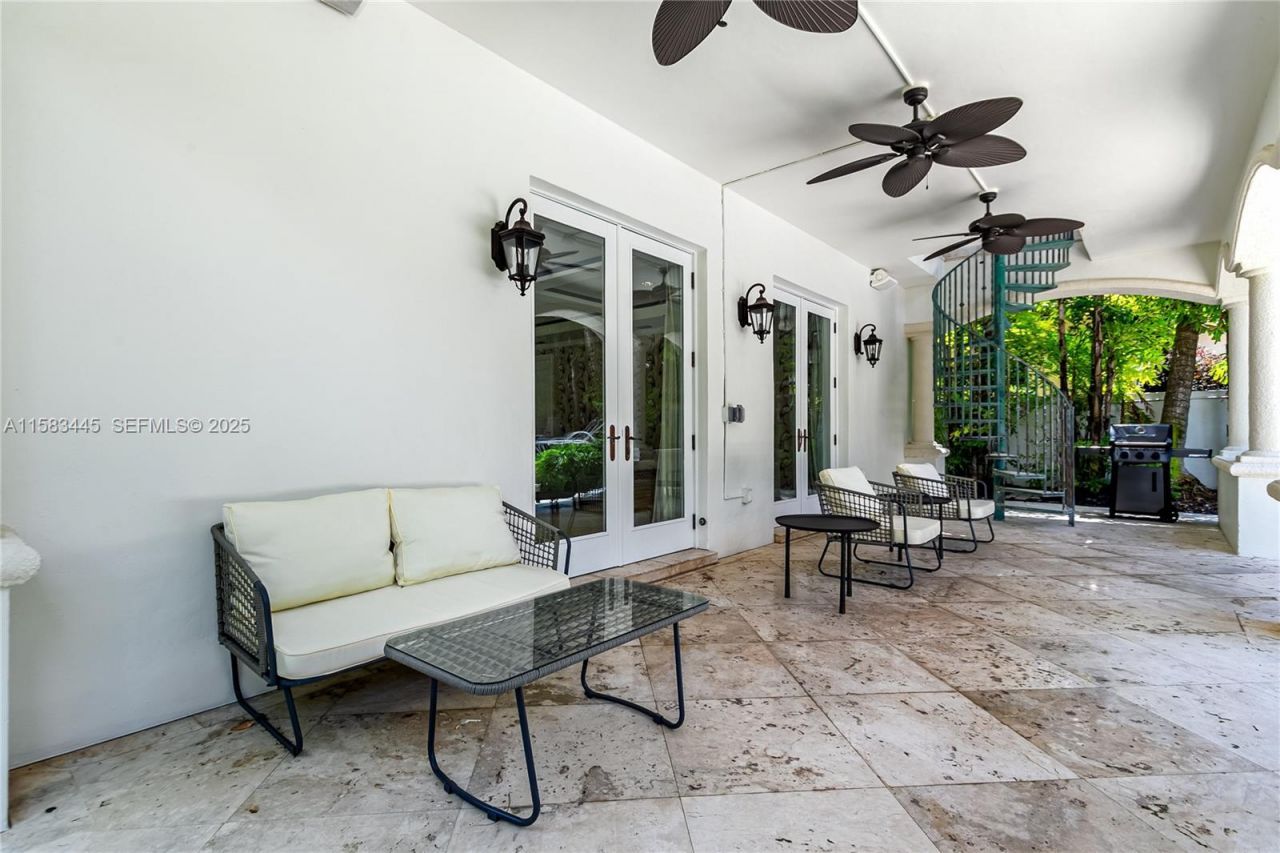 709 Idlewyld Dr, Fort Lauderdale, FL 33301 Photo