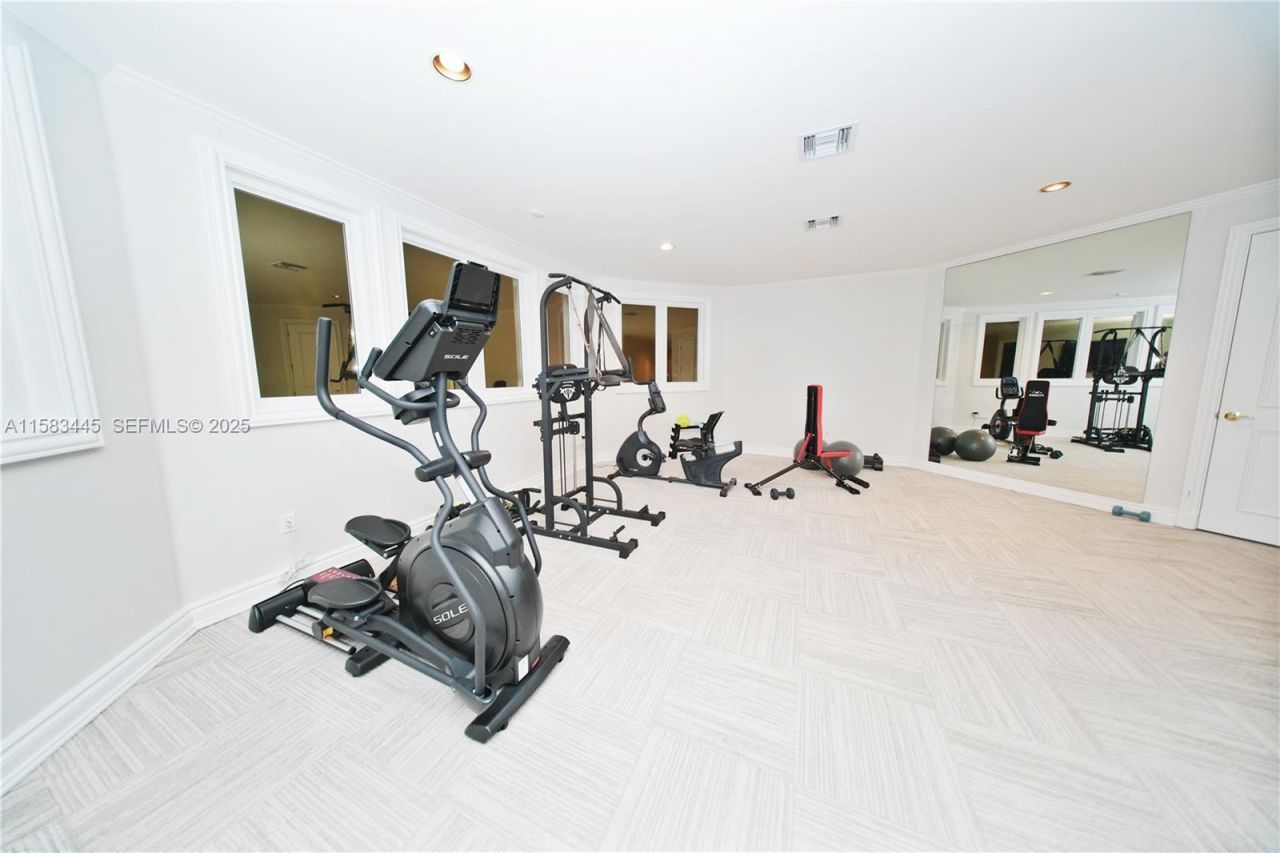 709 Idlewyld Dr, Fort Lauderdale, FL 33301 Photo