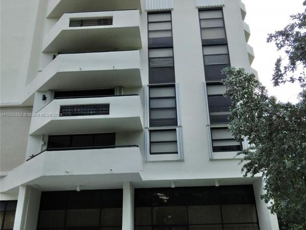 911 Ponce De Leon Blvd, Unit 904, Coral Gables, FL 33134