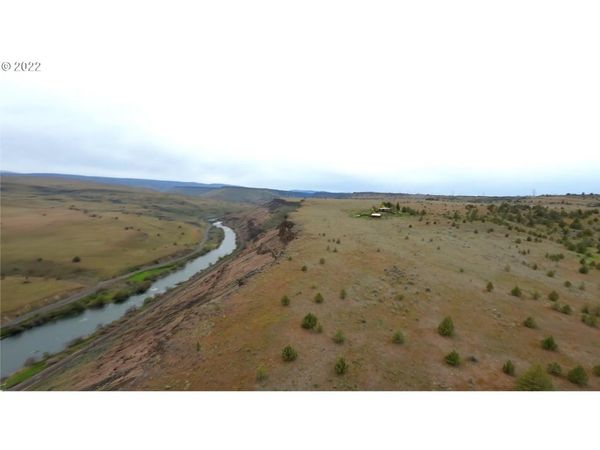 George Jackson RD, Maupin, OR 97037