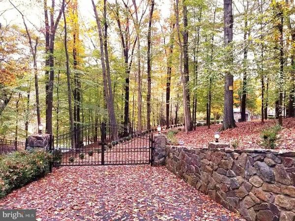 9112 POTOMAC RIDGE ROAD, GREAT FALLS, VA 22066