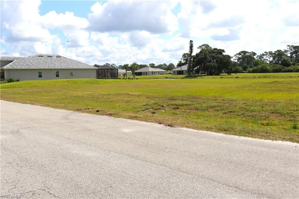 17140 Serengeti Cir, Alva, FL 33920 Photo