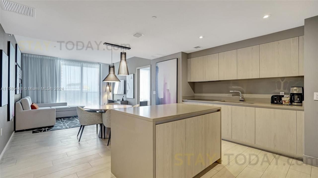 4010 S Ocean Dr, Unit R805, Hollywood, FL 33019 Photo