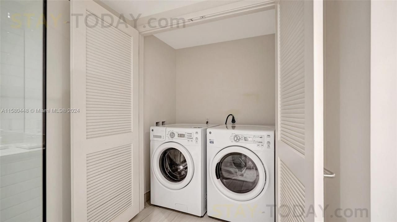 4010 S Ocean Dr, Unit R805, Hollywood, FL 33019 Photo