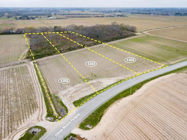 4300 Chemin Metairie Parkway, Unit 4, Youngsville, LA 70592